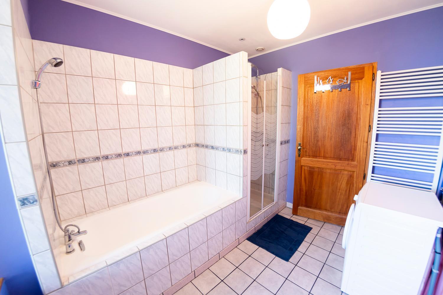 L'Enchantraine - Gite Tout Confort Et Tarif Tout Inclus - Appartement Spacieux Et Accueillant Sur Epinal Exterior photo